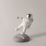 Load image into Gallery viewer, Nordic Creative Astronaut Ornaments - stuffsnshop
